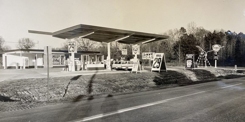 Historic Pel-State FINA store